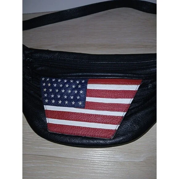 Wilsons Genuine Leather Fanny Pack Black With American Flag Closure Vintage - Picture 10 of 16